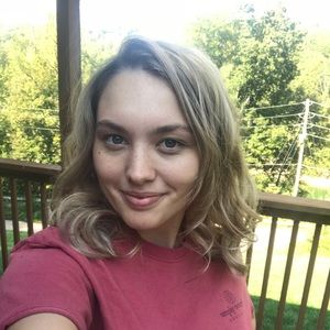 Meet your Posher, Lakin